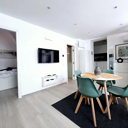 Divine Terrace Stylish St Peter